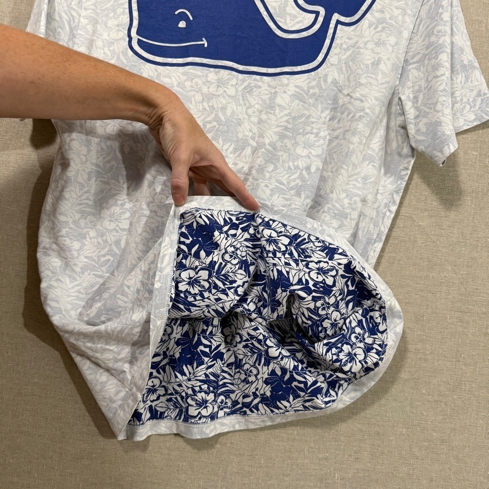 Vineyard Vines Short Sleeve Tee Hawaiian Print Small - Picture 8 of 8